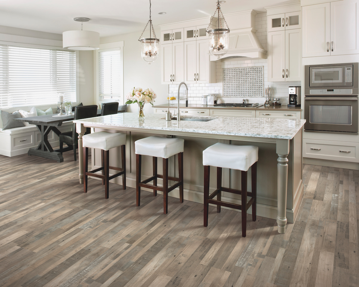 Flooring in the kitchen Flooring in the kitchen
